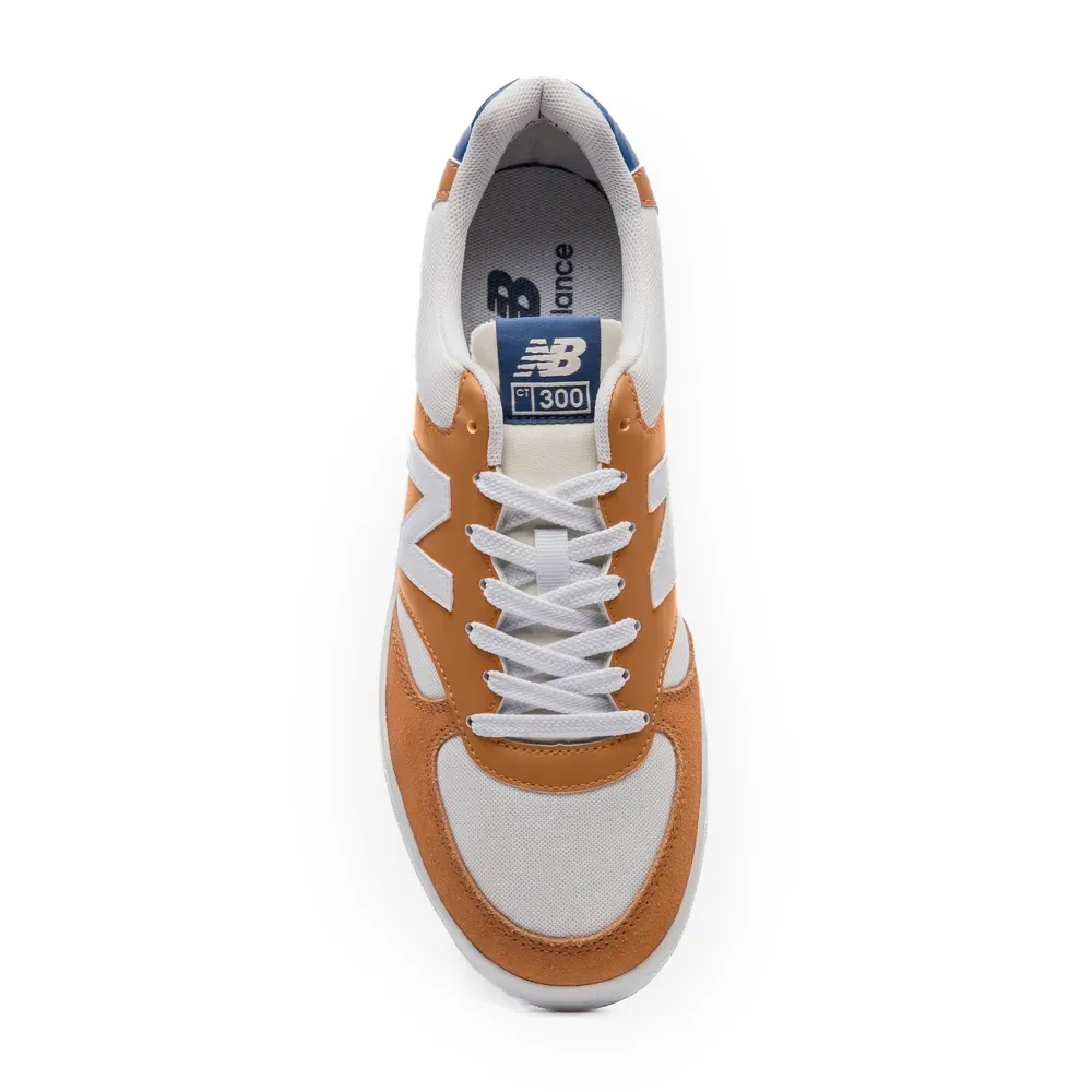 Tênis casual masculino New Balance CT300 V3 camurça bege vista superior